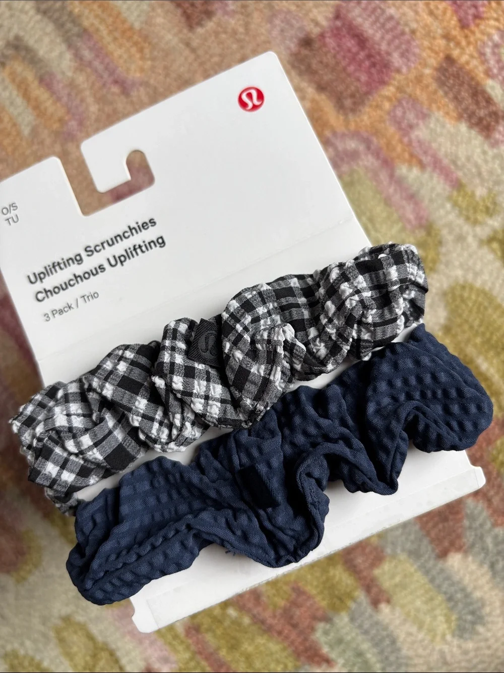 lululemon athletica note this